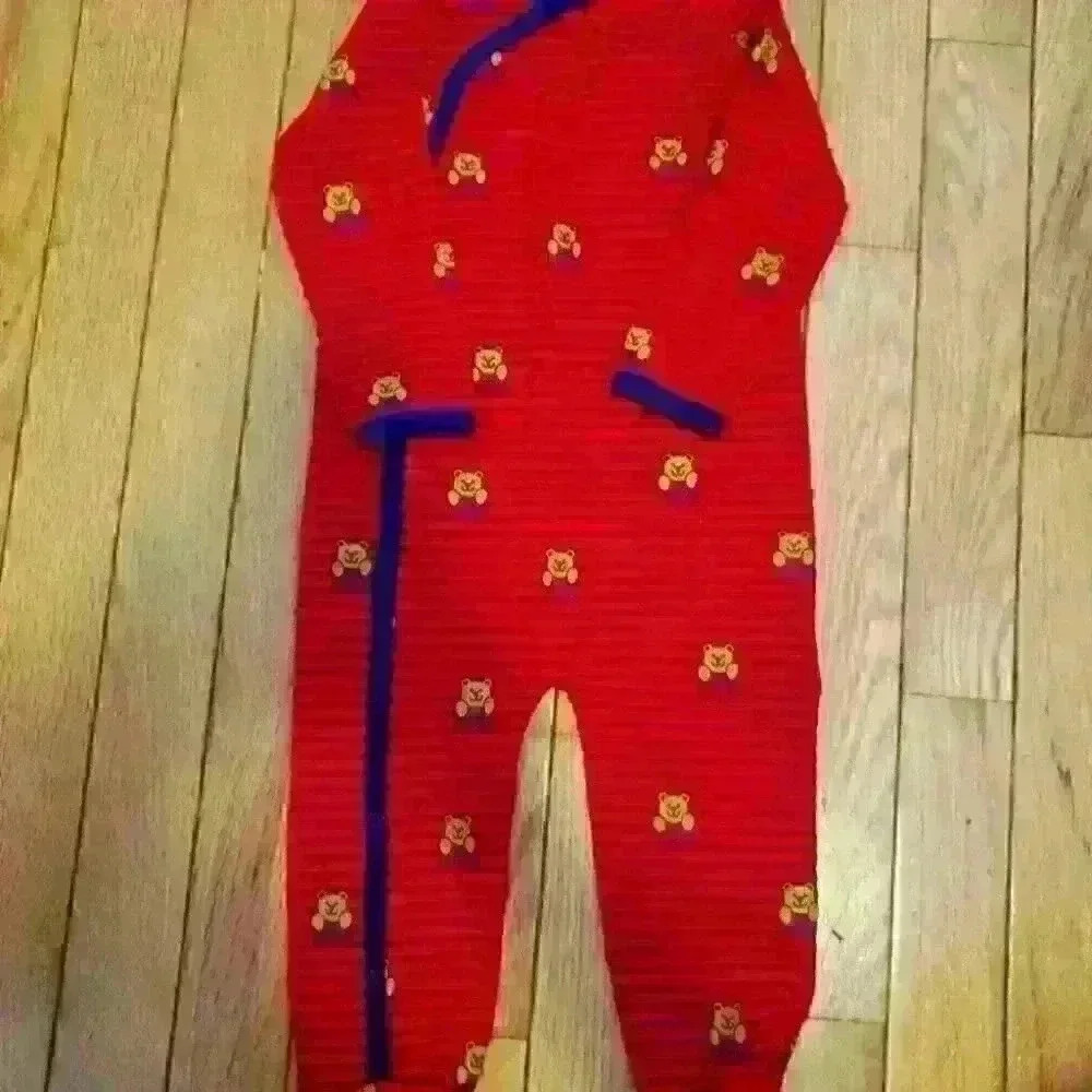 New Winnie the Pooh Guess Onesie 12 months